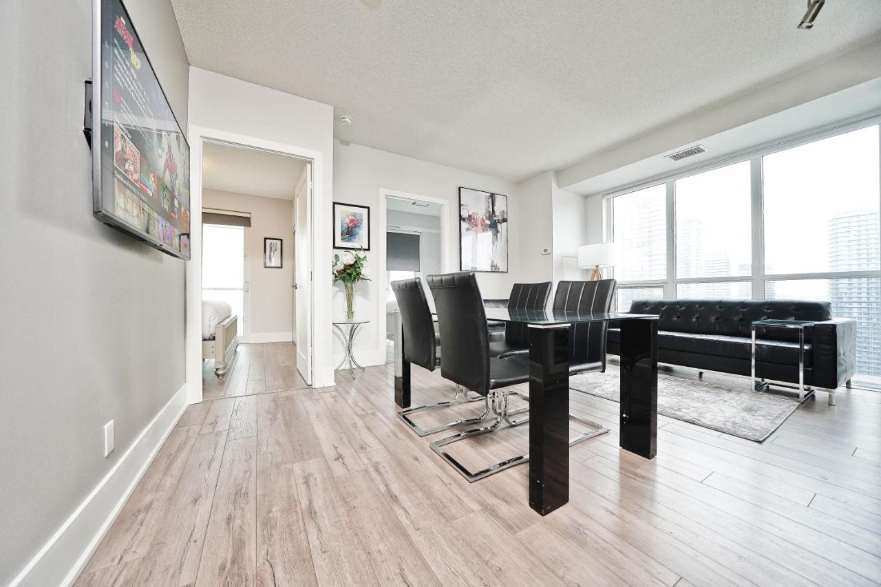 Grand Royal Condos - Cn Tower Торонто Екстер'єр фото