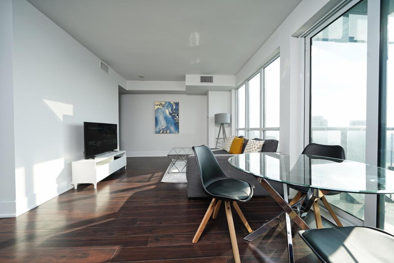 Grand Royal Condos - Cn Tower Торонто Екстер'єр фото