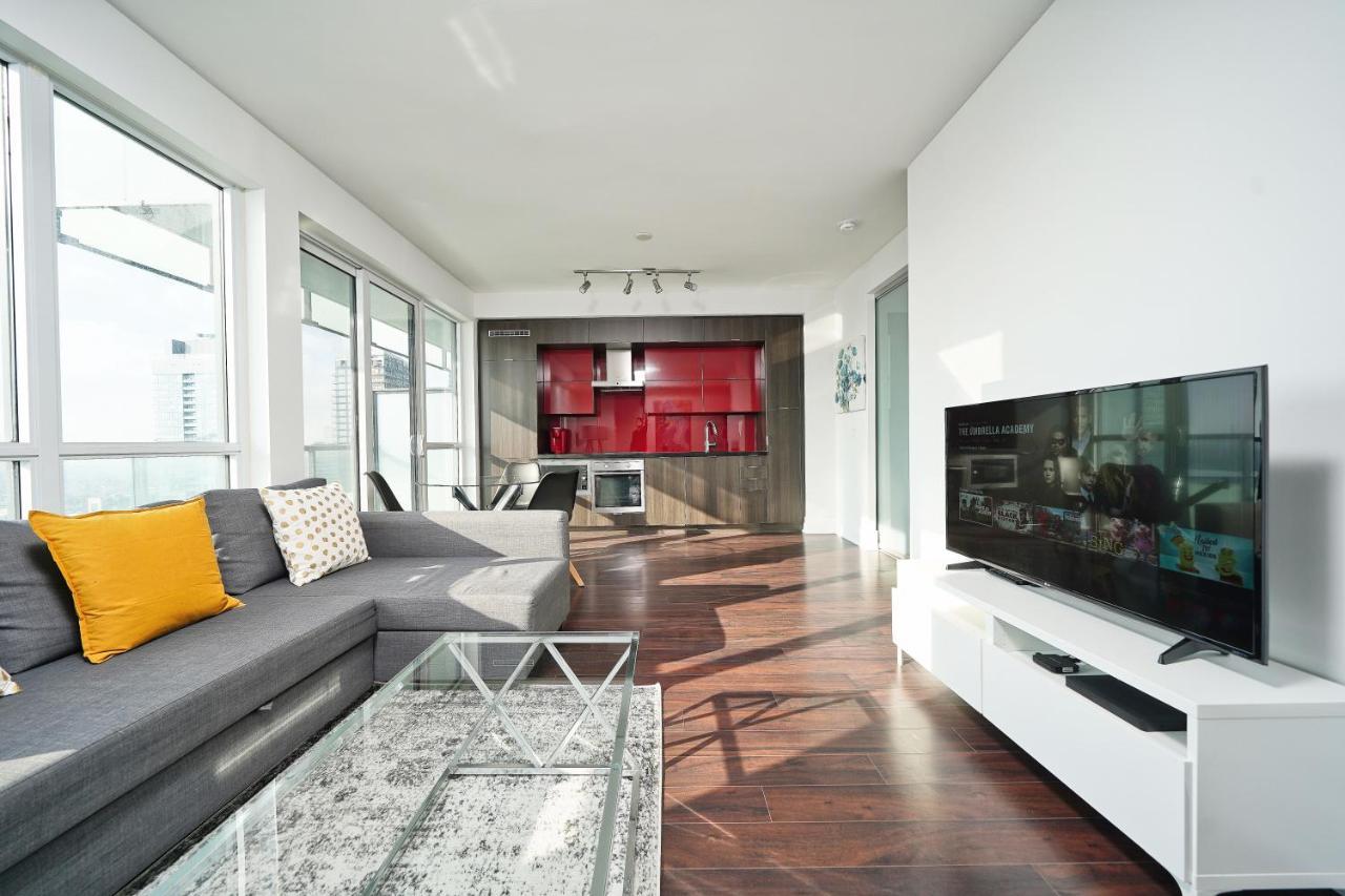 Grand Royal Condos - Cn Tower Торонто Екстер'єр фото