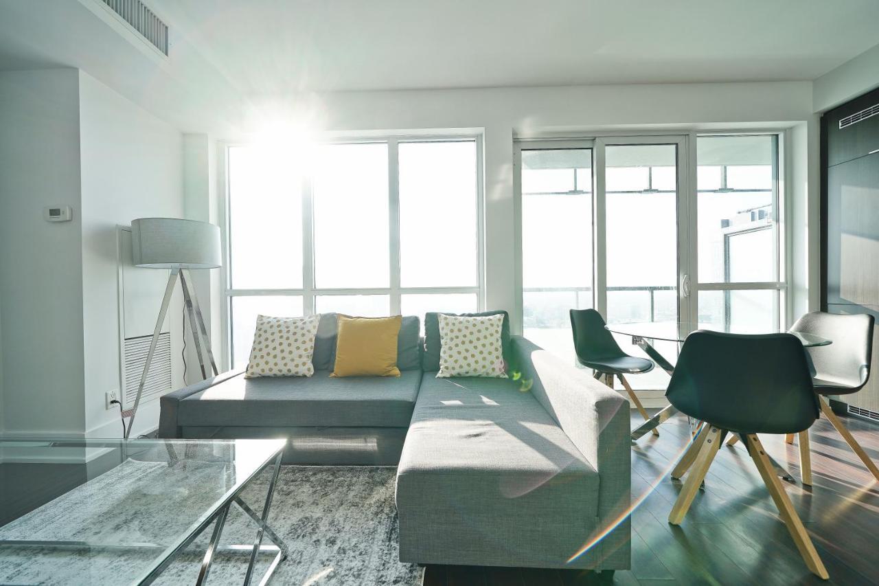Grand Royal Condos - Cn Tower Торонто Екстер'єр фото