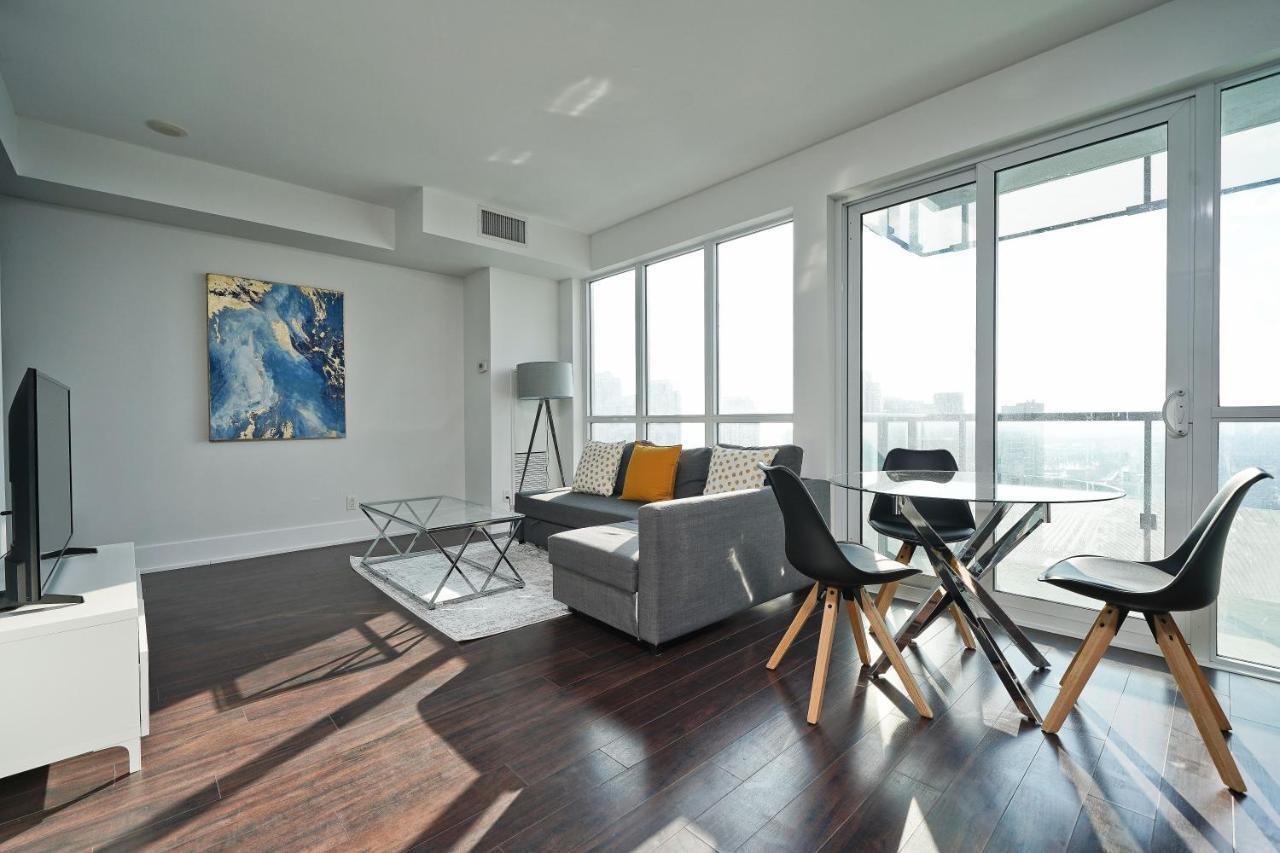 Grand Royal Condos - Cn Tower Торонто Екстер'єр фото