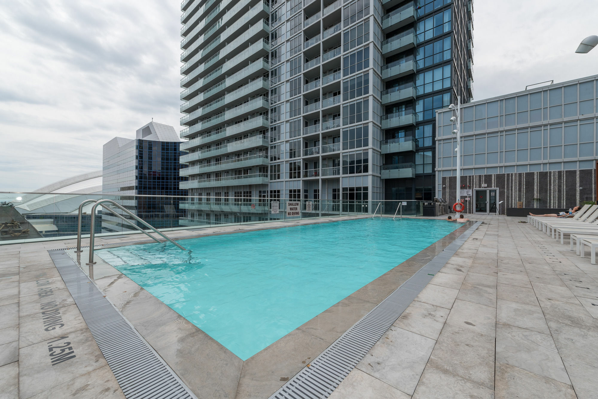 Grand Royal Condos - Cn Tower Торонто Екстер'єр фото